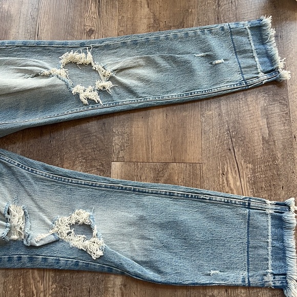 NWT Abercrombie & Fitch High Rise Mom Jean Curve Love - Picture 7 of 8